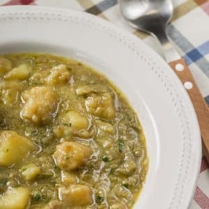Guiso casero de rape con patatas